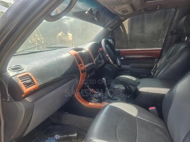 Toyota Land Cruiser Prado 2007 Black