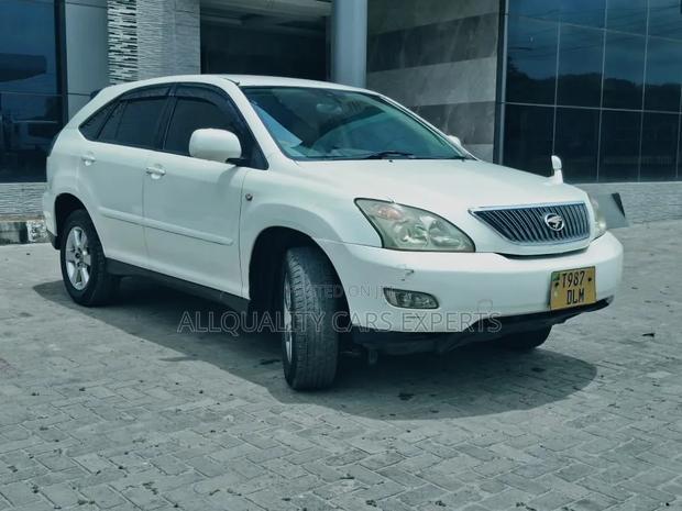 Toyota Harrier 2005