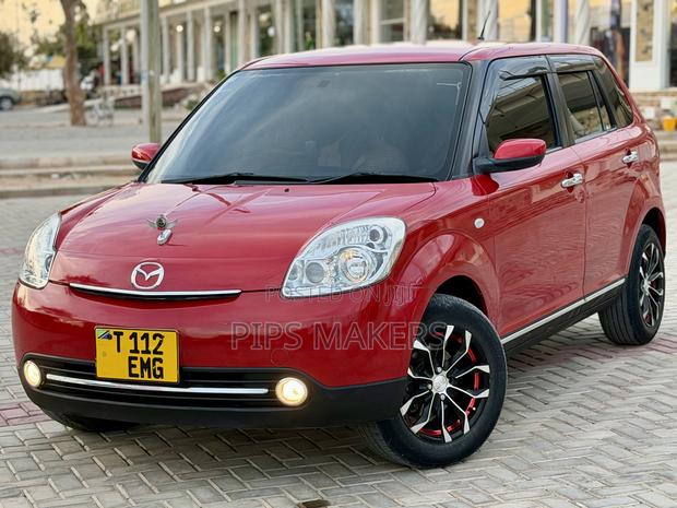 Mazda Verisa 2010 Red