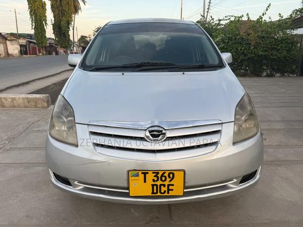 Toyota Corolla Spacio 2003 Silver