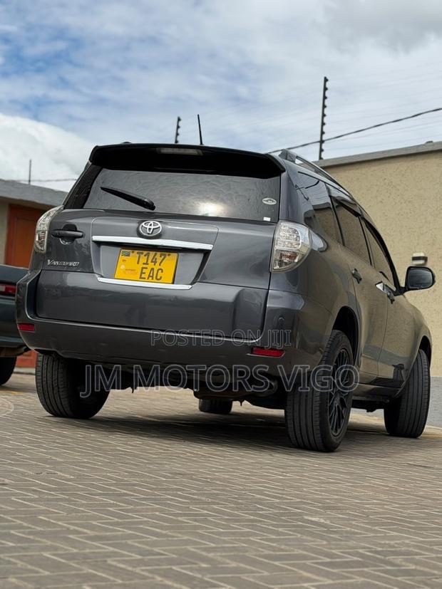 Toyota Vanguard 2009 Gray