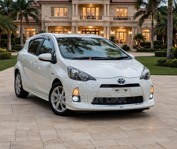 Toyota Aqua 2012 White