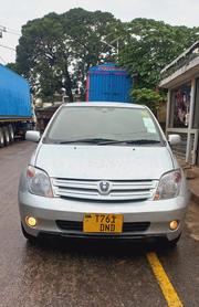 Toyota IST 2005 Silver for sale