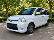 Toyota Sienta 2013 White for sale