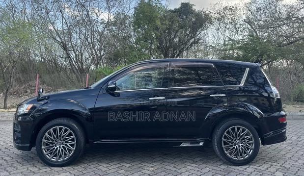 Mitsubishi Outlander 2011 Black