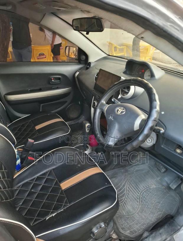 Toyota IST 2005 Silver