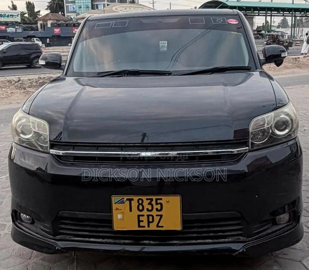 Toyota Rumion 2024 Black