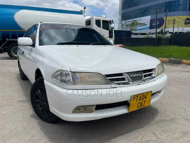 Toyota Carina 2001 White