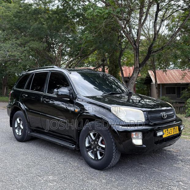 Toyota RAV4 Automatic 2003 Black