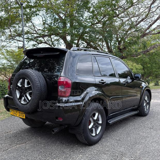 Toyota RAV4 Automatic 2003 Black