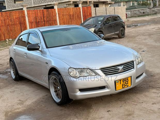 Toyota Mark X 2.5 AWD 2006 Gold