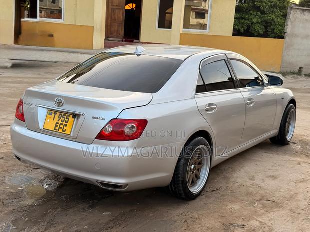 Toyota Mark X 2.5 AWD 2006 Gold