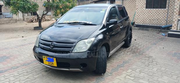 Toyota IST 2003 Black