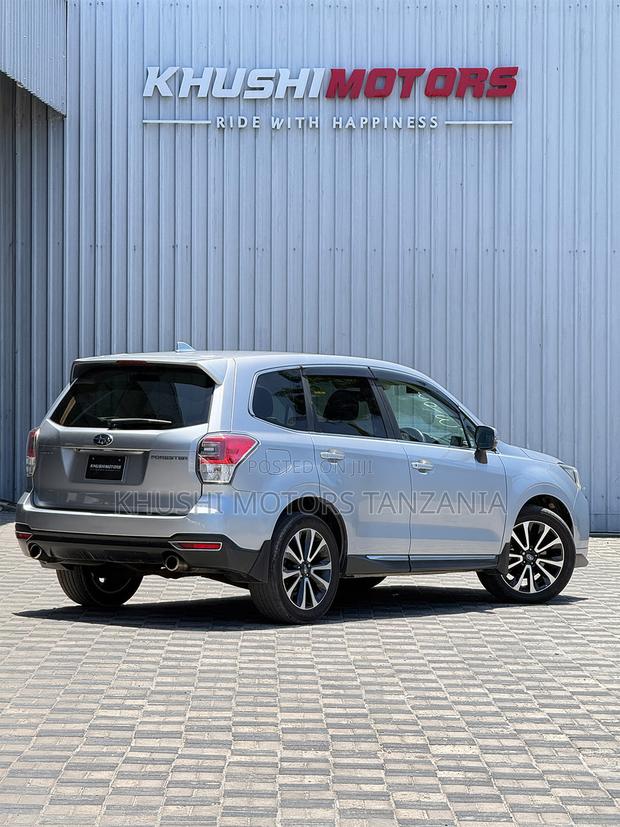 Subaru Forester 2016 Silver