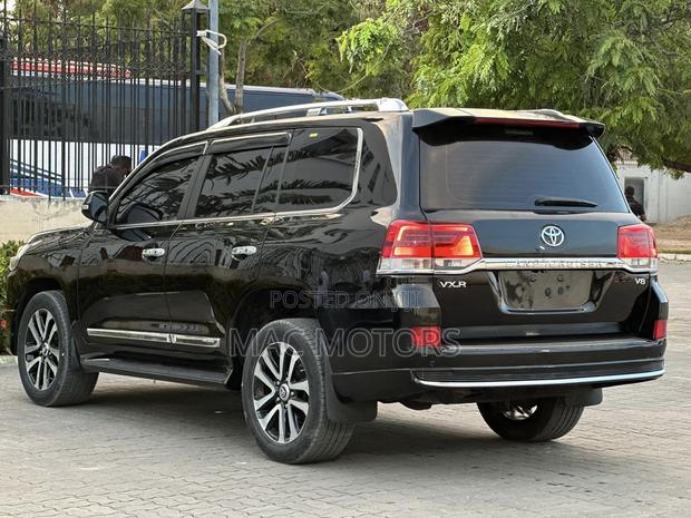 Toyota Land Cruiser 4.5 V8 VXR 2014 Black