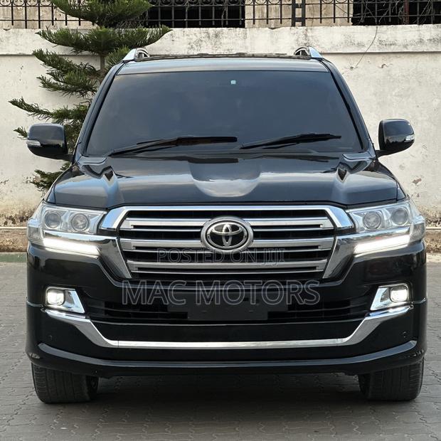 Toyota Land Cruiser 4.5 V8 VXR 2014 Black