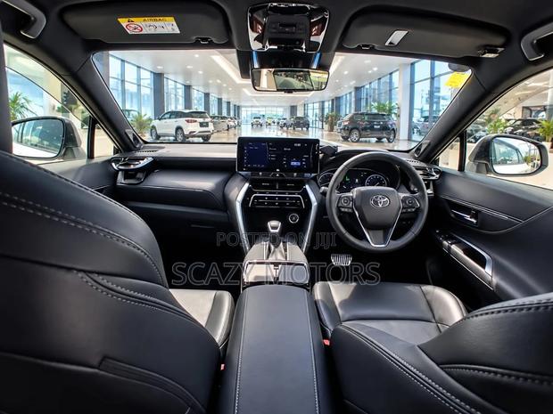 Toyota Harrier 2023 White