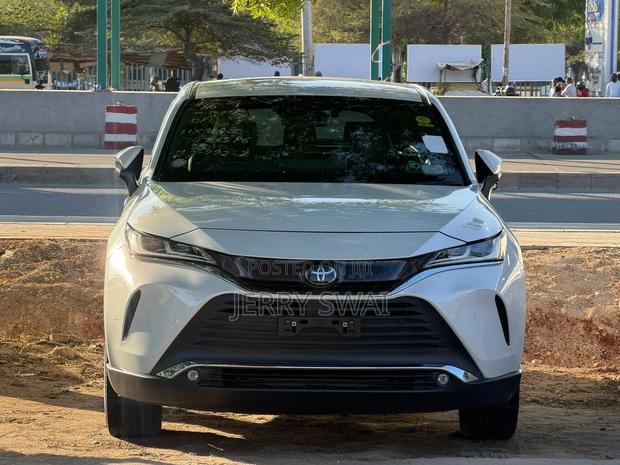 Toyota Harrier 2021 White