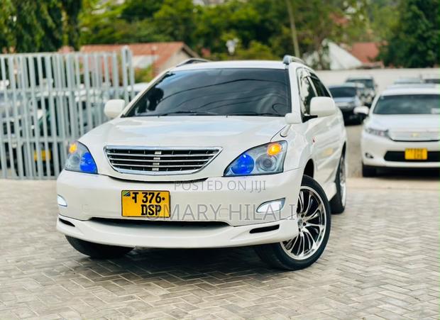 Toyota Harrier 2005 White
