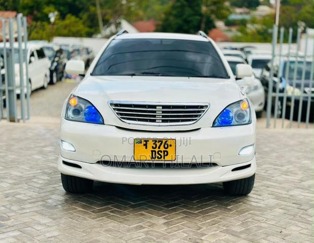 Toyota Harrier 2005 White