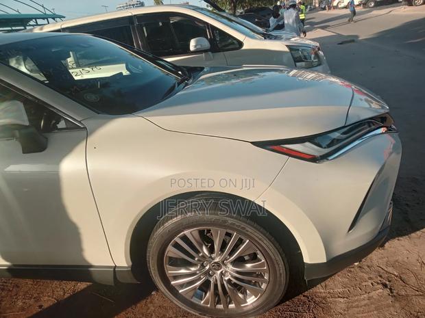 Toyota Harrier 2021 White
