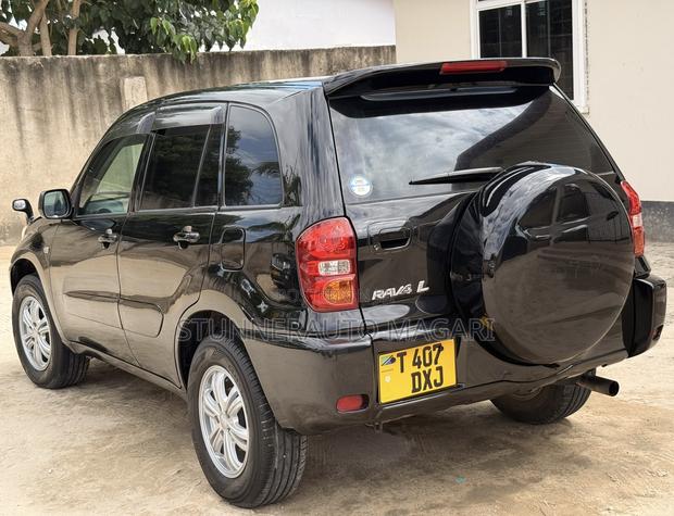 Toyota RAV4 2005 Black