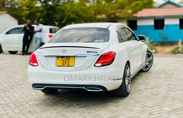 Mercedes-Benz C200 2014 White