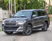 Toyota Land Cruiser 2018 Gray for sale