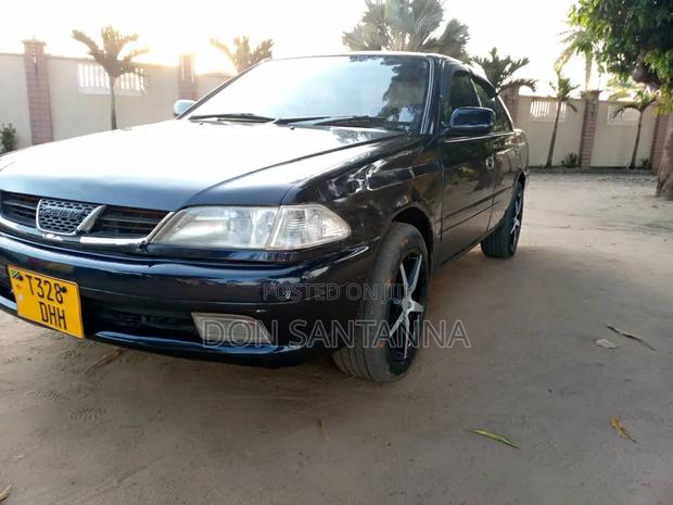 Toyota Carina 1999 Black