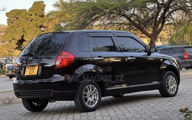 Mazda Verisa 2006 Black