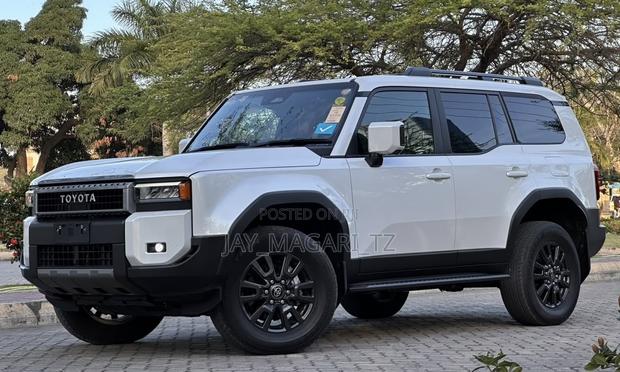 Toyota Land Cruiser Prado 2024 White