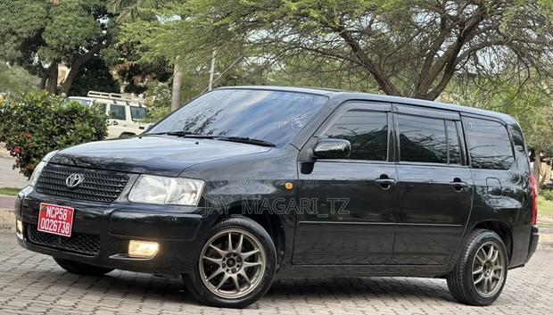 Toyota Succeed 2004 Black