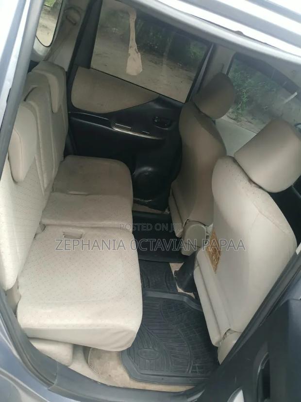 Toyota Wish 2009 Blue