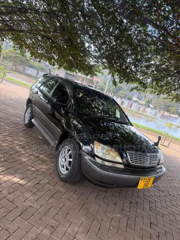 Toyota Harrier 2002 Black