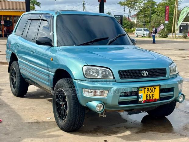 Toyota RAV4 1999 Blue
