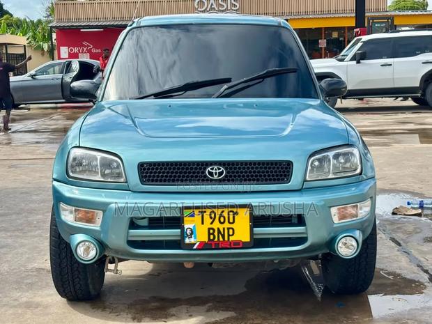 Toyota RAV4 1999 Blue