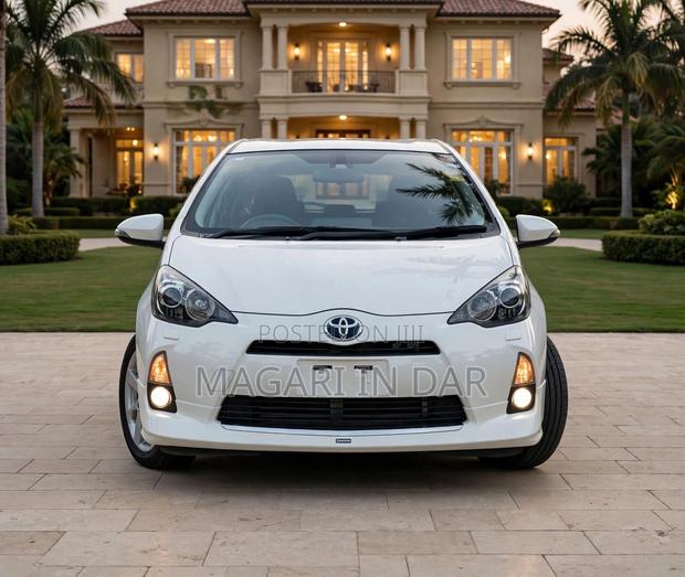 Toyota Aqua 2012 White