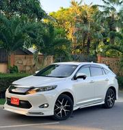 Toyota Harrier 2017 White for sale