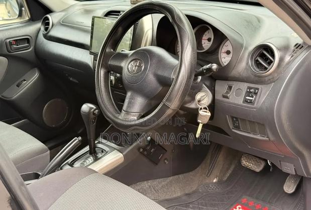 Toyota RAV4 2004 Black