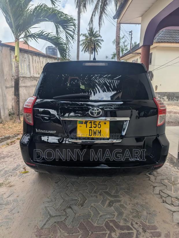 Toyota Vanguard 2007 Black