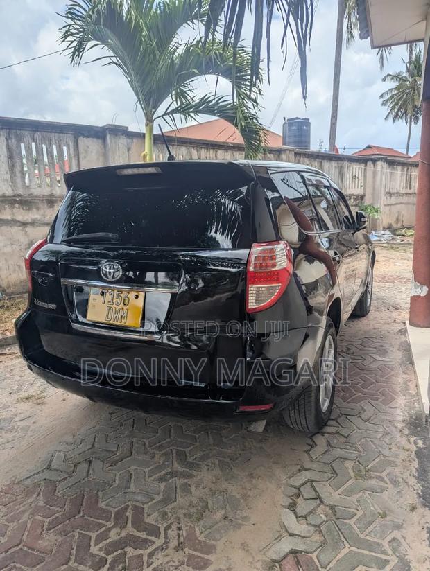 Toyota Vanguard 2007 Black