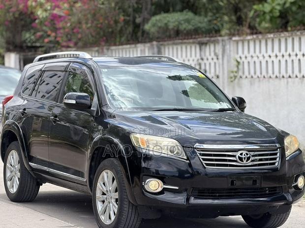Toyota Vanguard 2012 Black