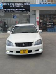 Toyota Crown Royale 2005 White for sale