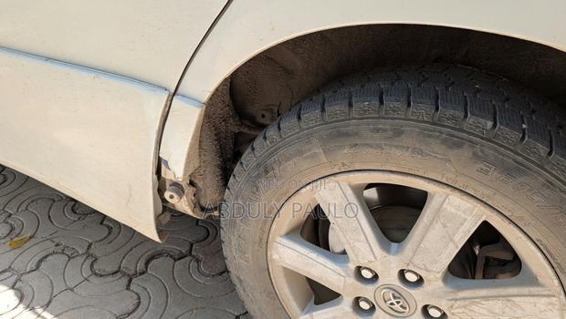 Toyota Voxy 2008 White