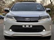 Toyota Harrier Hybrid Premium 2018 White for sale