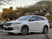 Toyota Harrier 2018 White for sale
