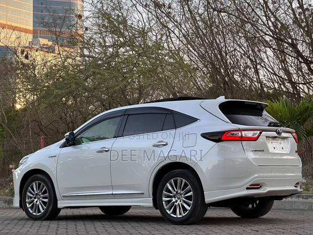 Toyota Harrier 2018 White