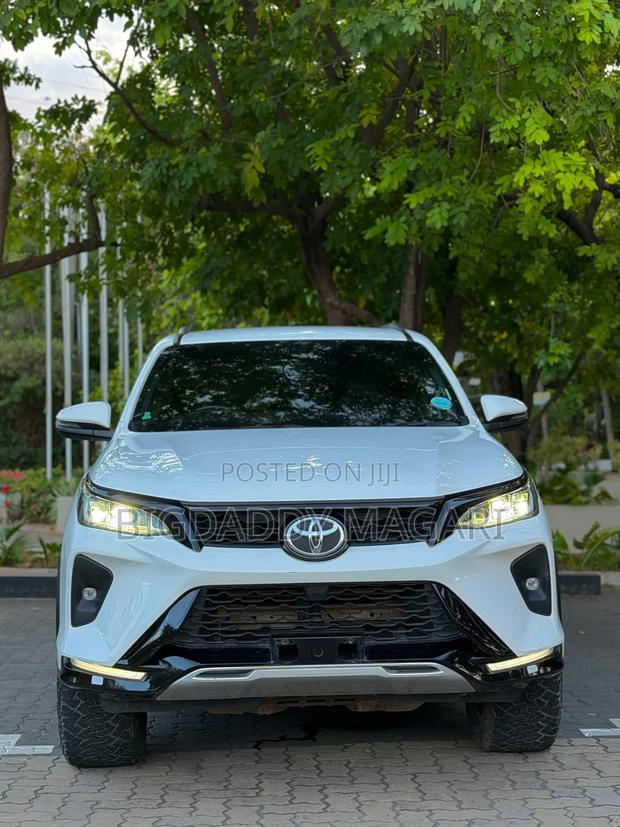 Toyota Fortuner 2024