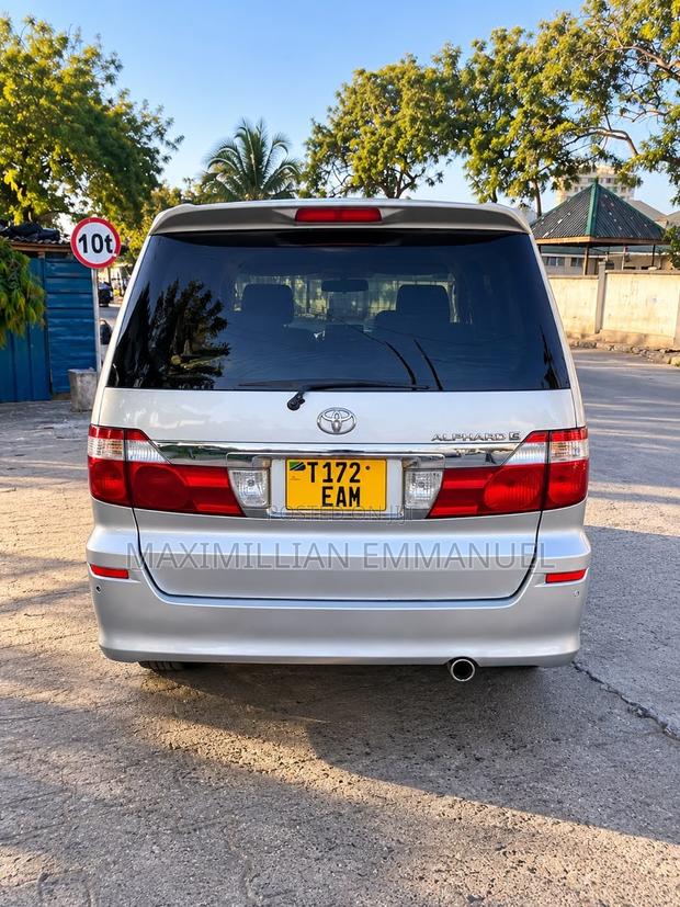 Toyota Alphard 2007 Silver