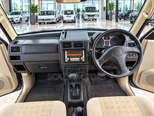 Mitsubishi Pajero 2001